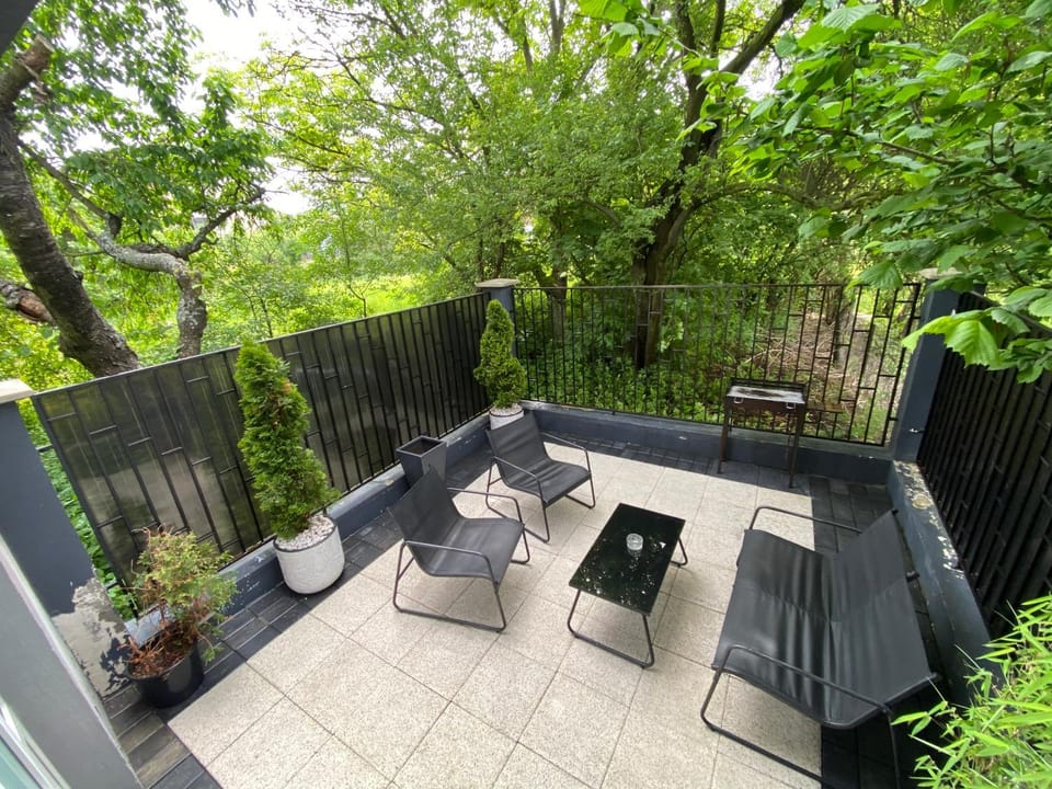 Patio, Garden, Balcony/Terrace, Seating area, Garden view