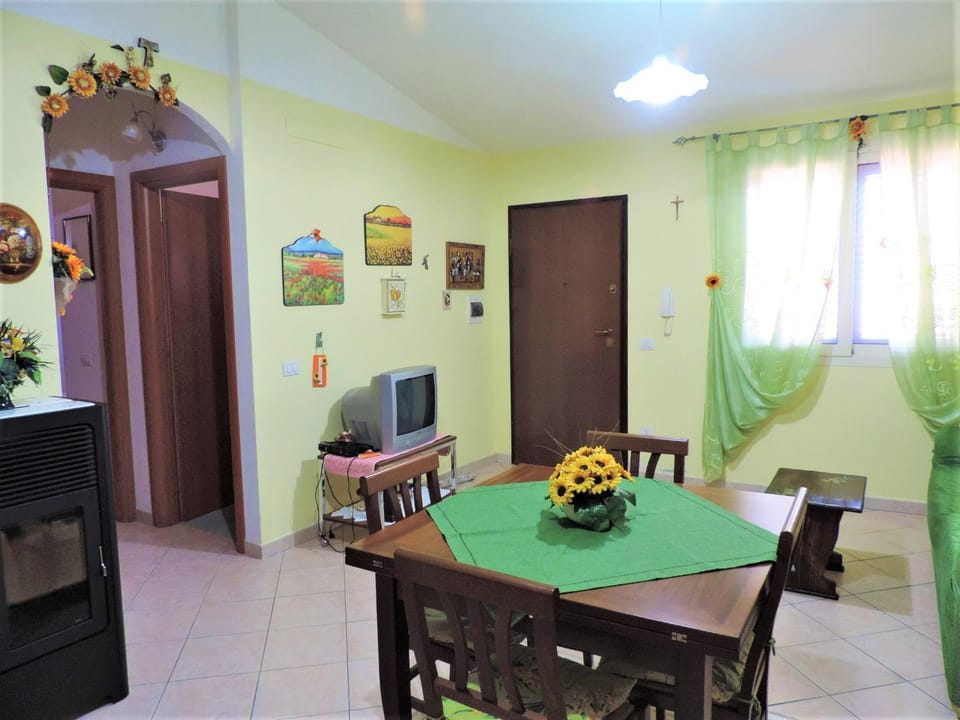 TV and multimedia, Living room, Dining area