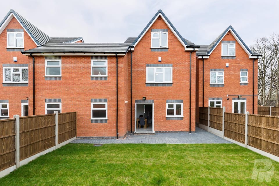 Property building, Garden