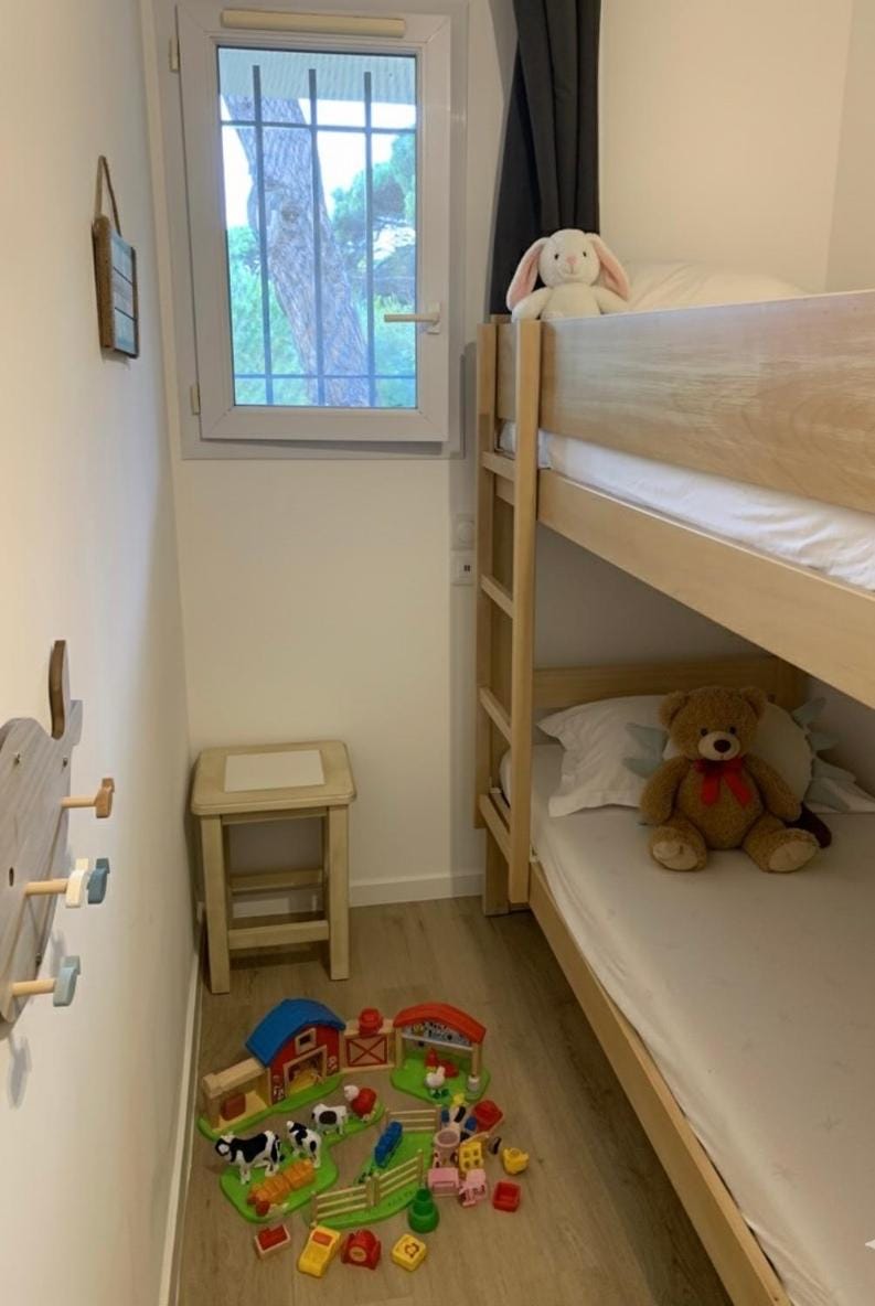 LA BADINE Appartement rénové Haut de gamme Balneo Climatisation Apartment hotel in Hyères