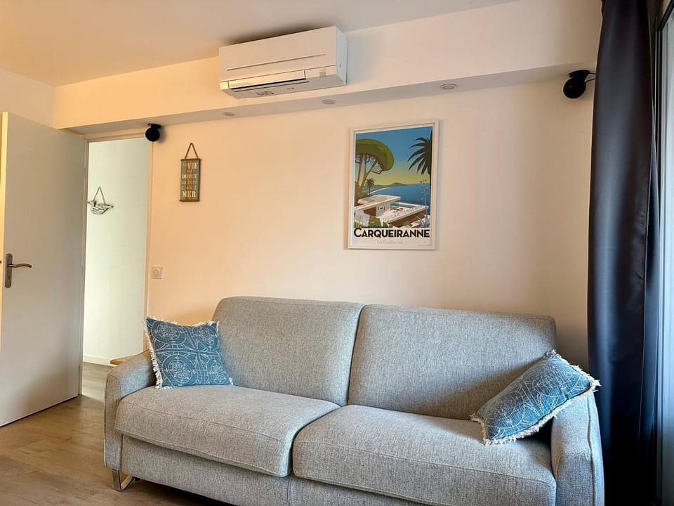 LA BADINE Appartement rénové Haut de gamme Balneo Climatisation Apartment hotel in Hyères