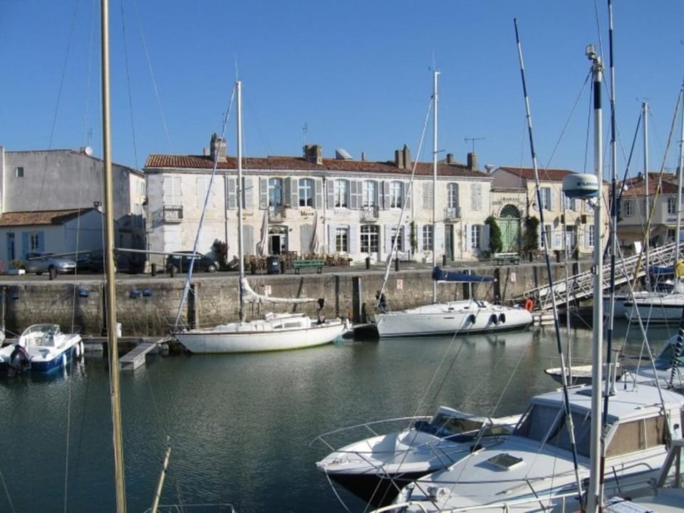 Property building, Sea view