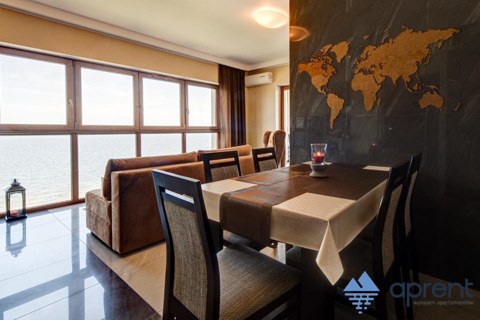 Living room, Dining area, Sea view