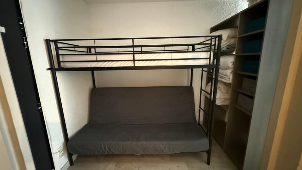 Studio 4 à 5 personnes Saint Jean Montclar Apartment in Provence-Alpes-Côte d'Azur