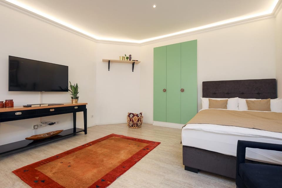 5 Personen Altbau nahe Kurfürstendamm - Shakespeare Apartment in Berlin