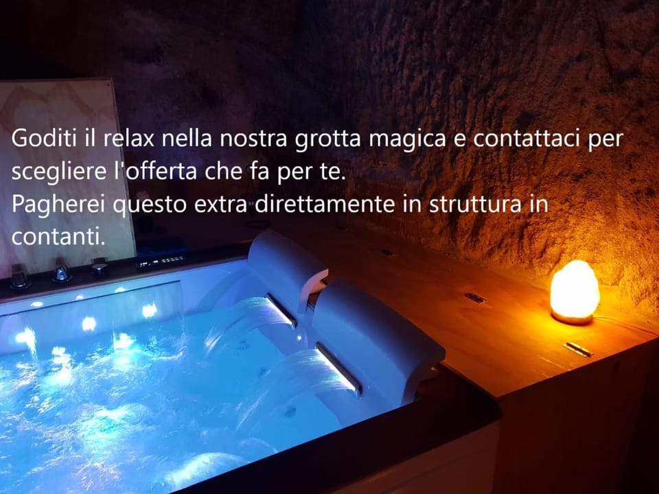 Hot Tub, Spa and wellness centre/facilities, Spa and wellness centre/facilities