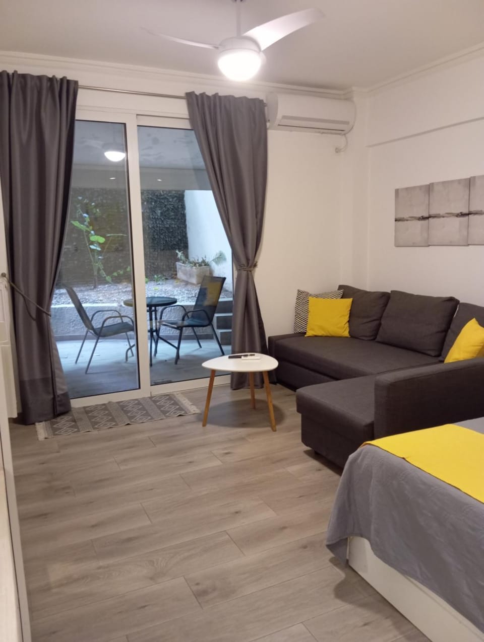 Kolonaki Luxury backyard Studio Apartment in Athens