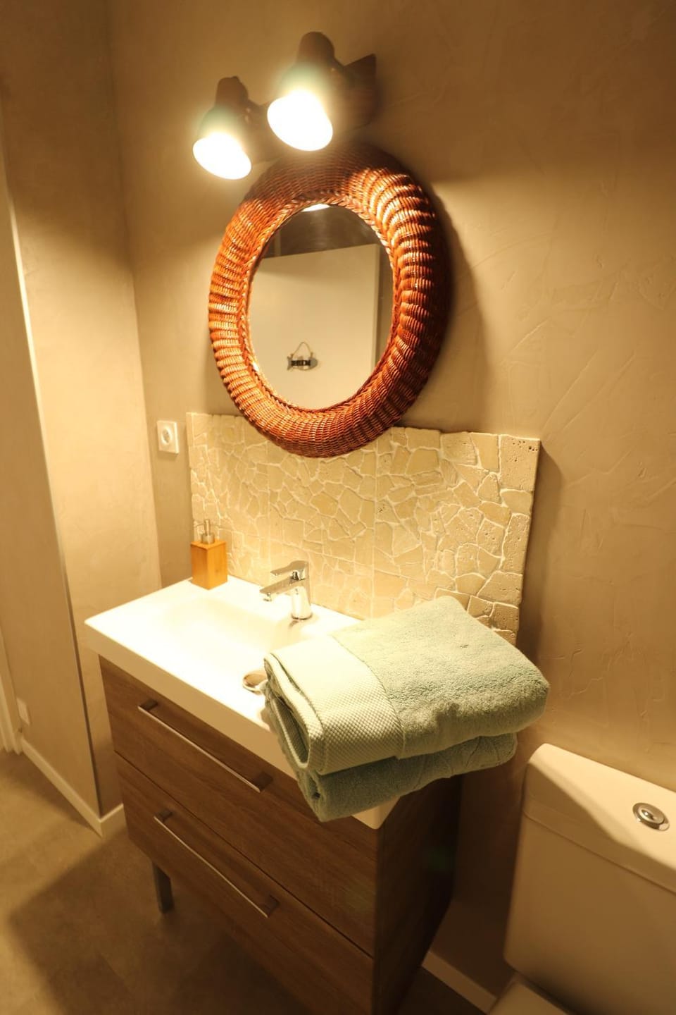 Les Platanes Apartment in Saint-Lô