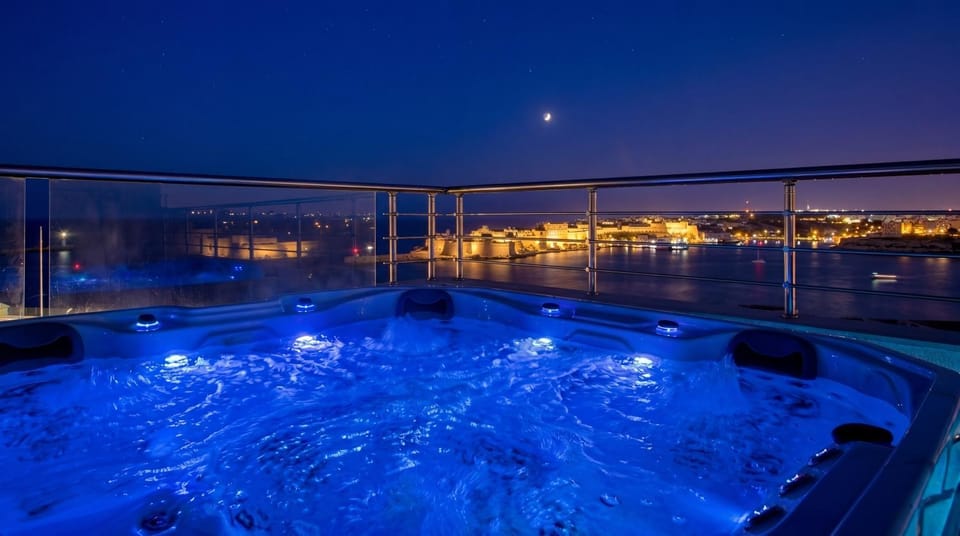 Hot Tub, Hot Tub