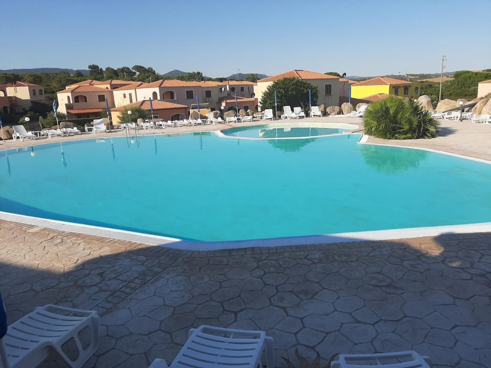 Appartamento Residence Mirice Vignola mare Aglientu casa Giorgia Campground/ 
RV Resort in Sardinia