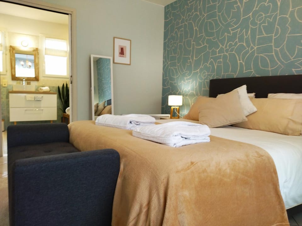 Bed, Bedroom