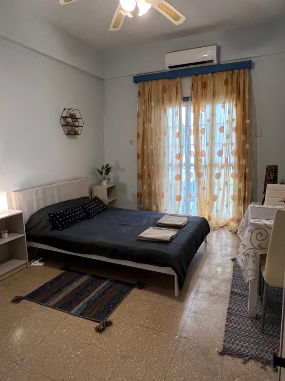 Past or Tail rooms Vacation rental in Larnaca