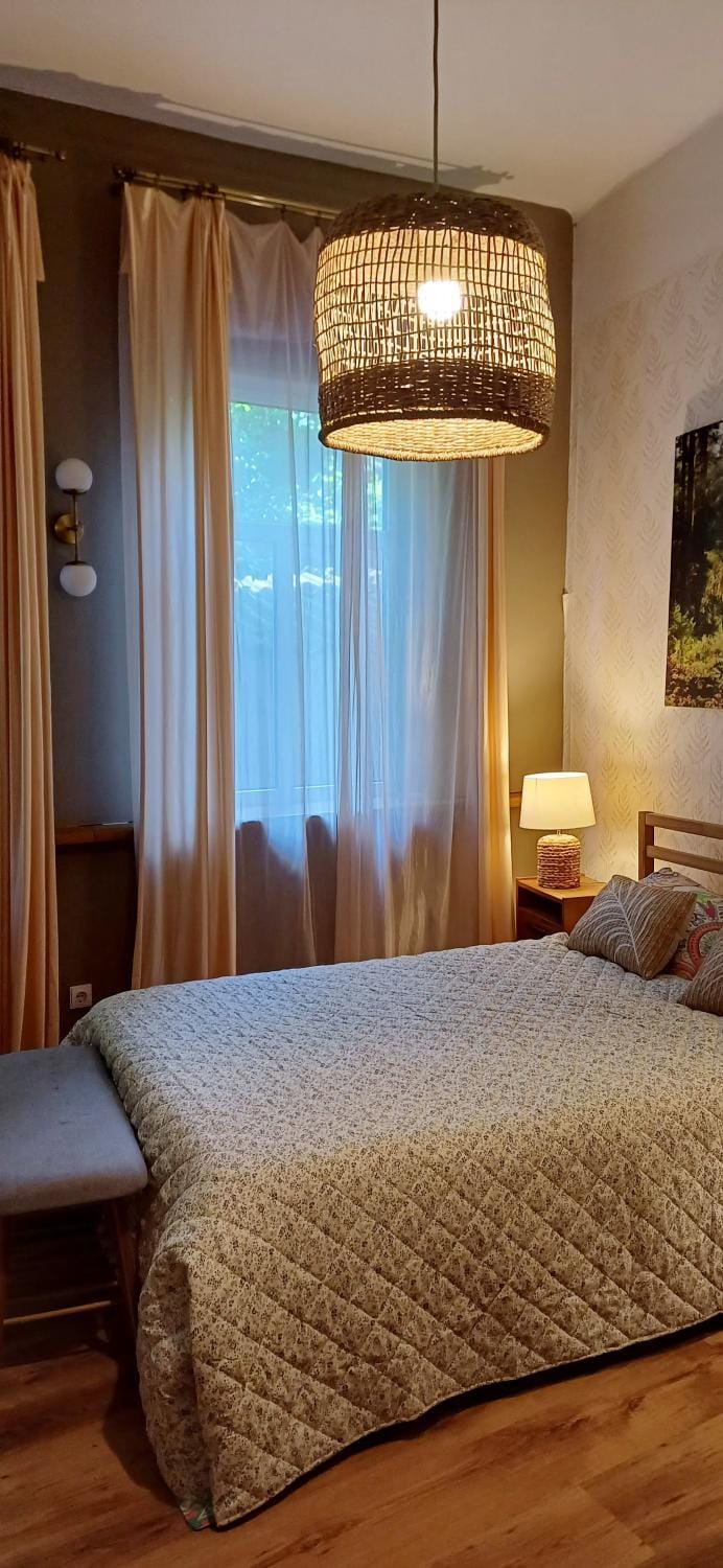 Bed, Bedroom