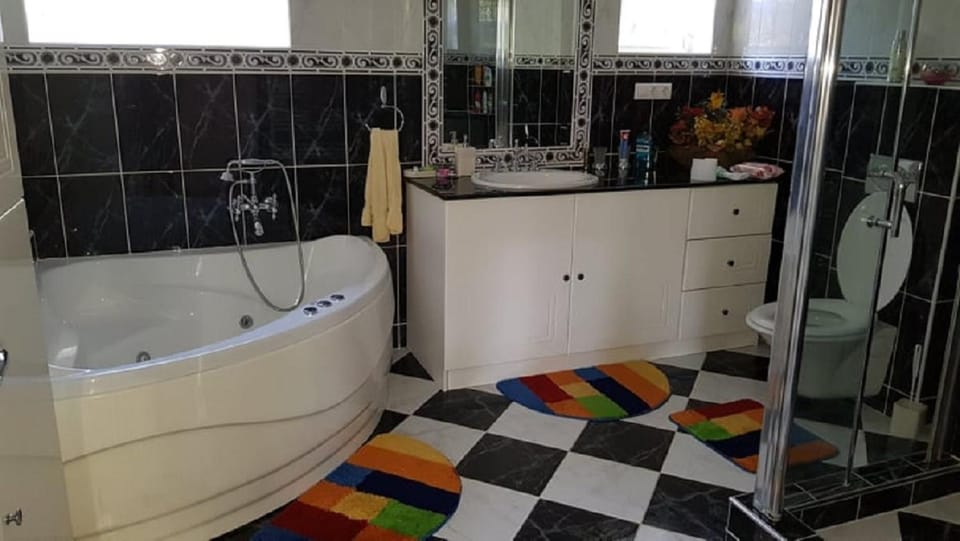 Bathroom, Bath