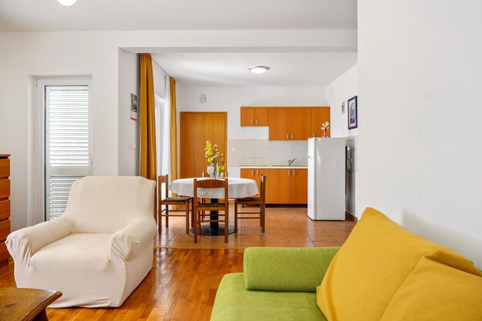 Golden Cape Apartments Apartment in Bol