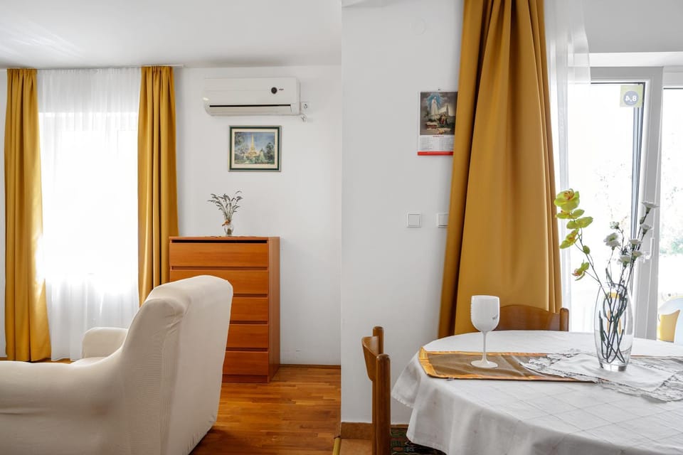 Golden Cape Apartments Apartment in Bol