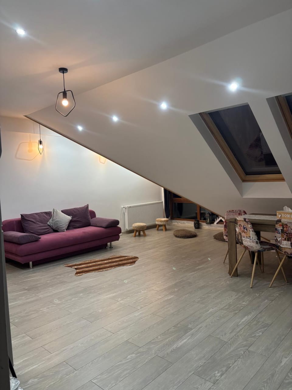 Apartament Andy Busteni 30 m de partie Apartment in Prahova, Romania