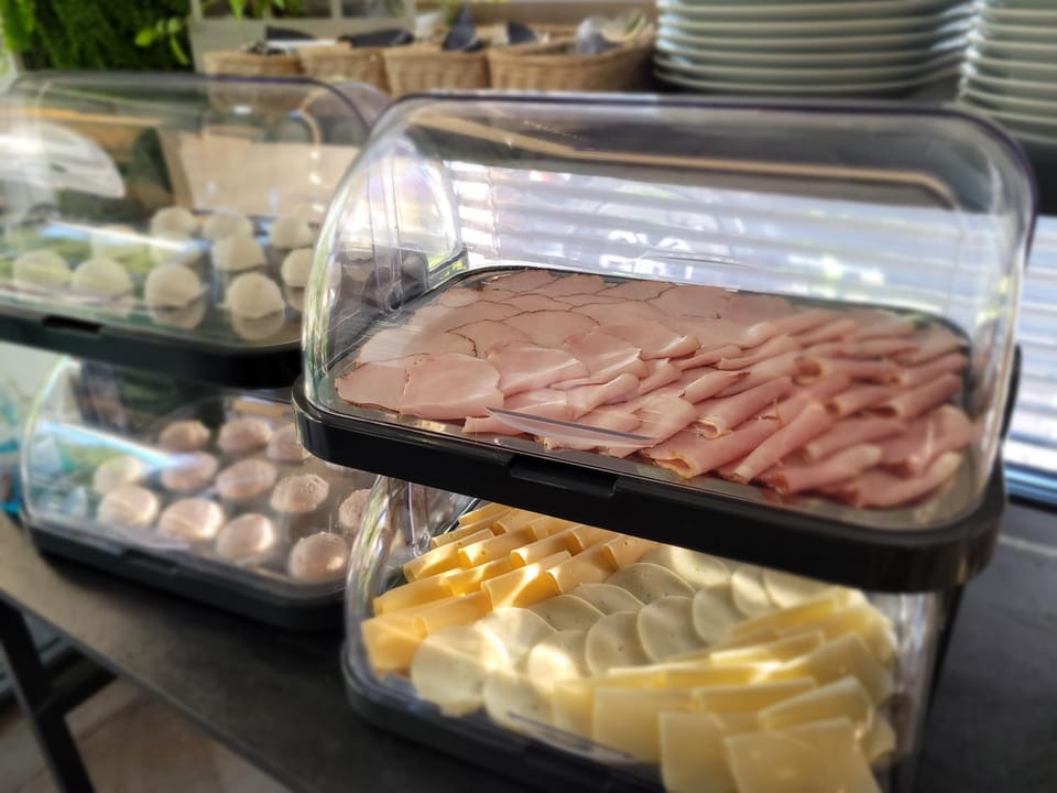 Buffet breakfast