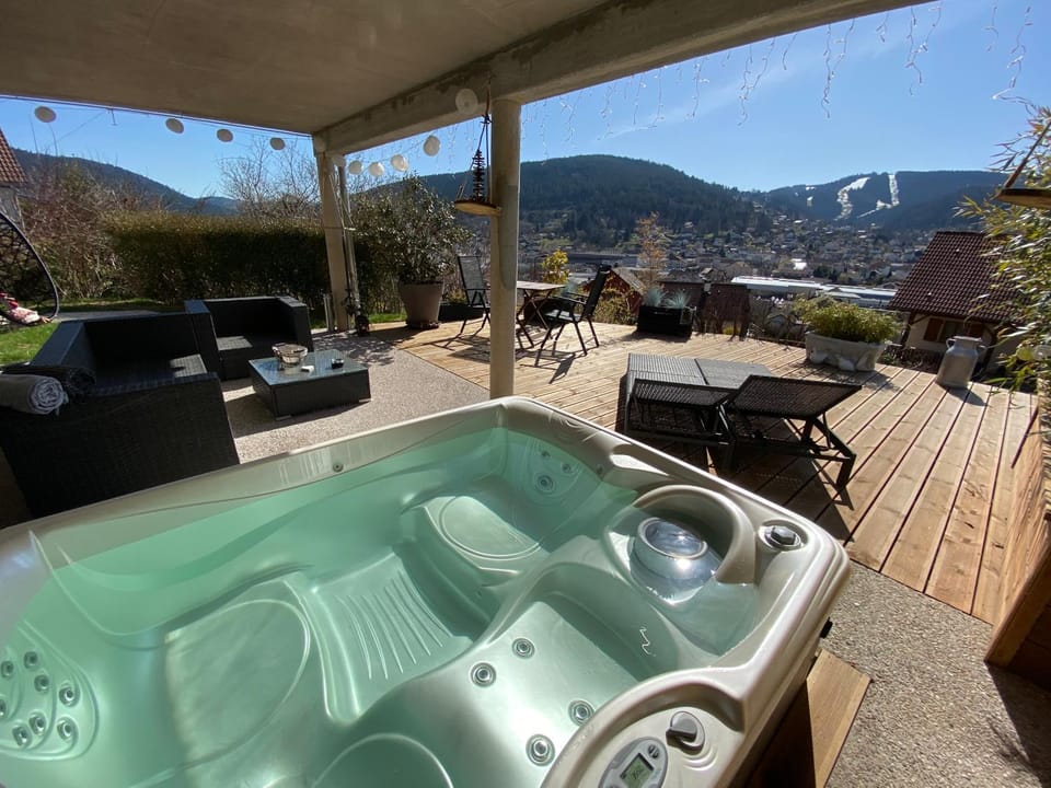 Hot Tub, Balcony/Terrace