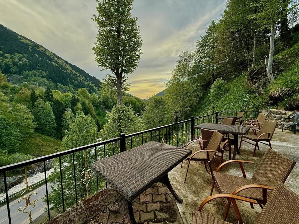 Spring, Natural landscape, View (from property/room), Seating area, Garden view, Mountain view, River view
