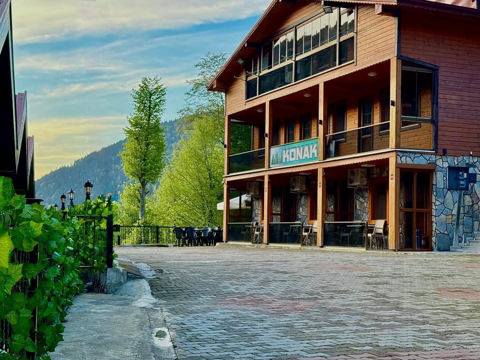 Property building, Spring, Off site