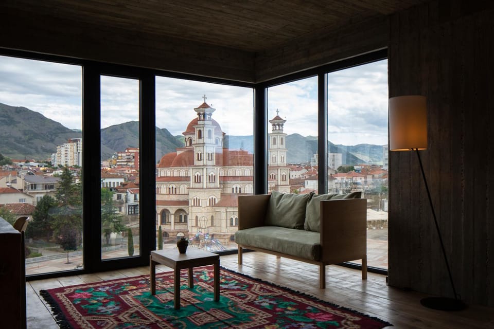 Living room, Mountain view
