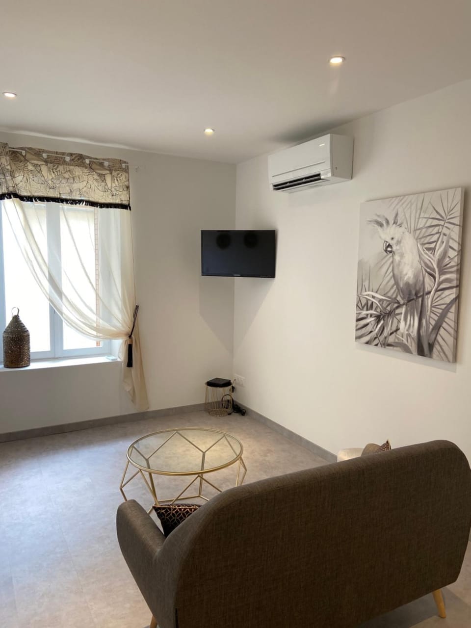 TV and multimedia, Living room, Seating area