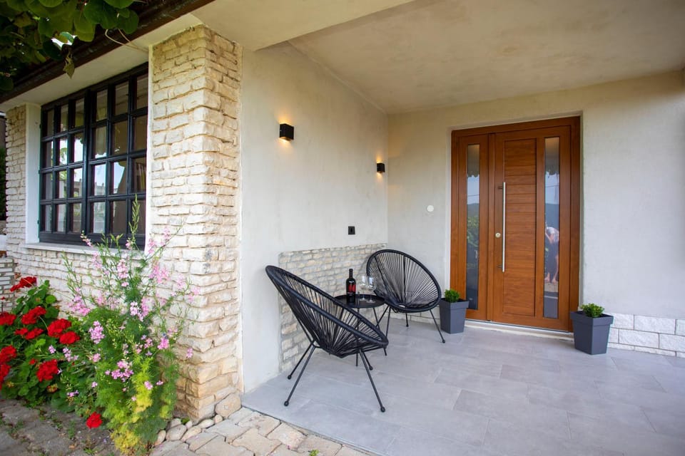 Facade/entrance, Balcony/Terrace, Balcony/Terrace