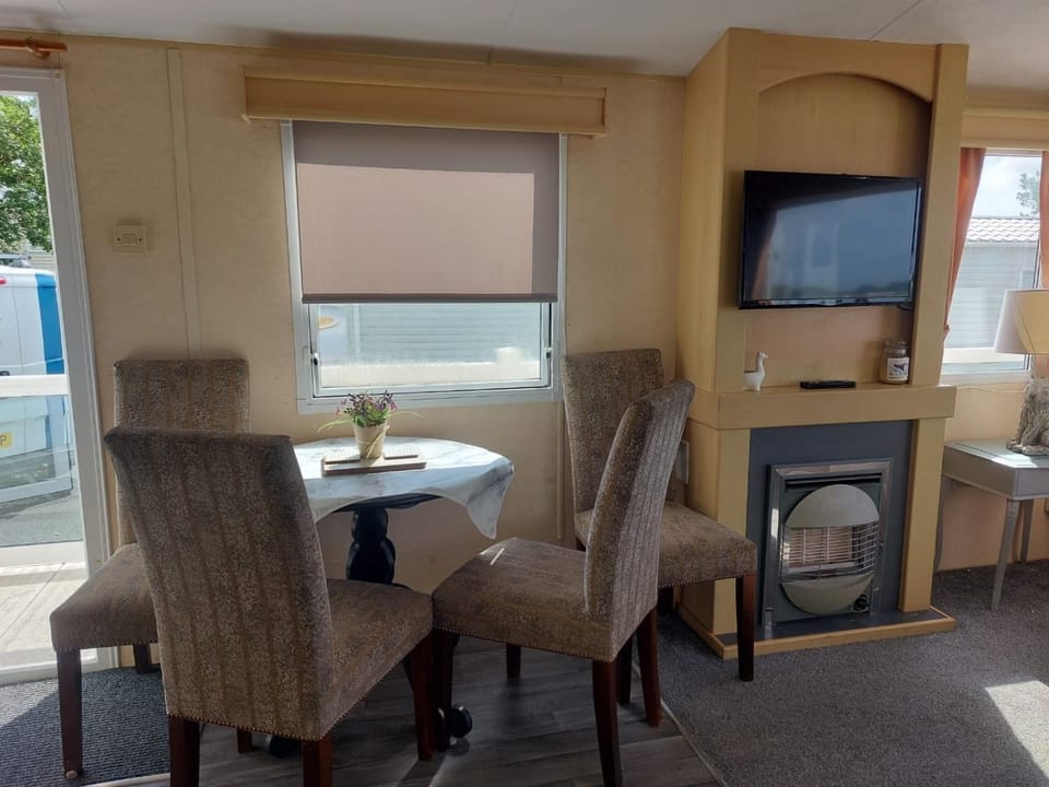 Haven Devon Cliffs Caravan Apartment in Exmouth