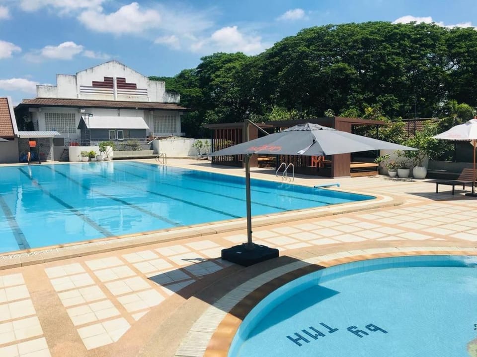 Buathong Pool Villa Apartment in Bangkok