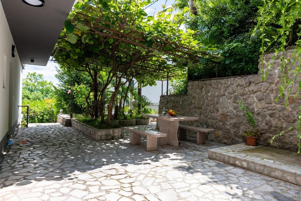 Patio, Summer, BBQ facilities, Garden