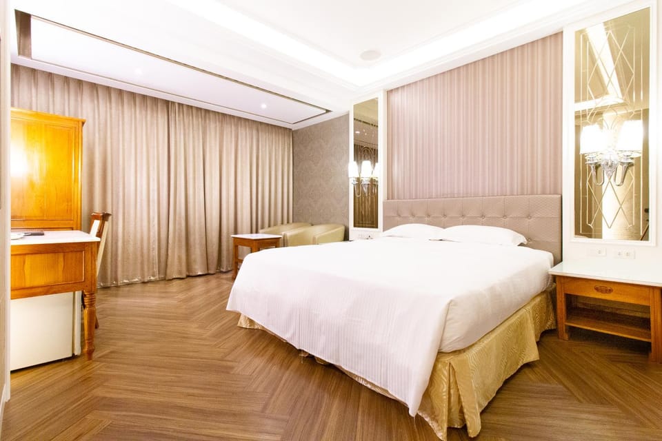 Property building, Photo of the whole room