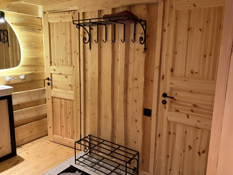 Neitsijärve majutus Bed and Breakfast in Estonia