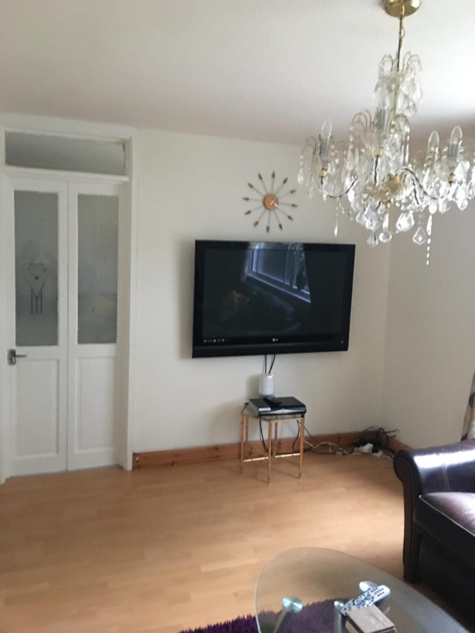 Communal lounge/ TV room, TV and multimedia, Living room, Seating area, Evening entertainment