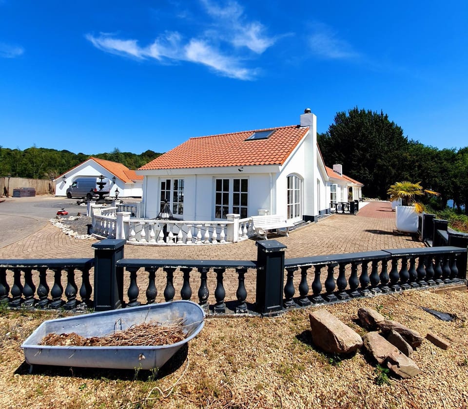 Property building, Garden view