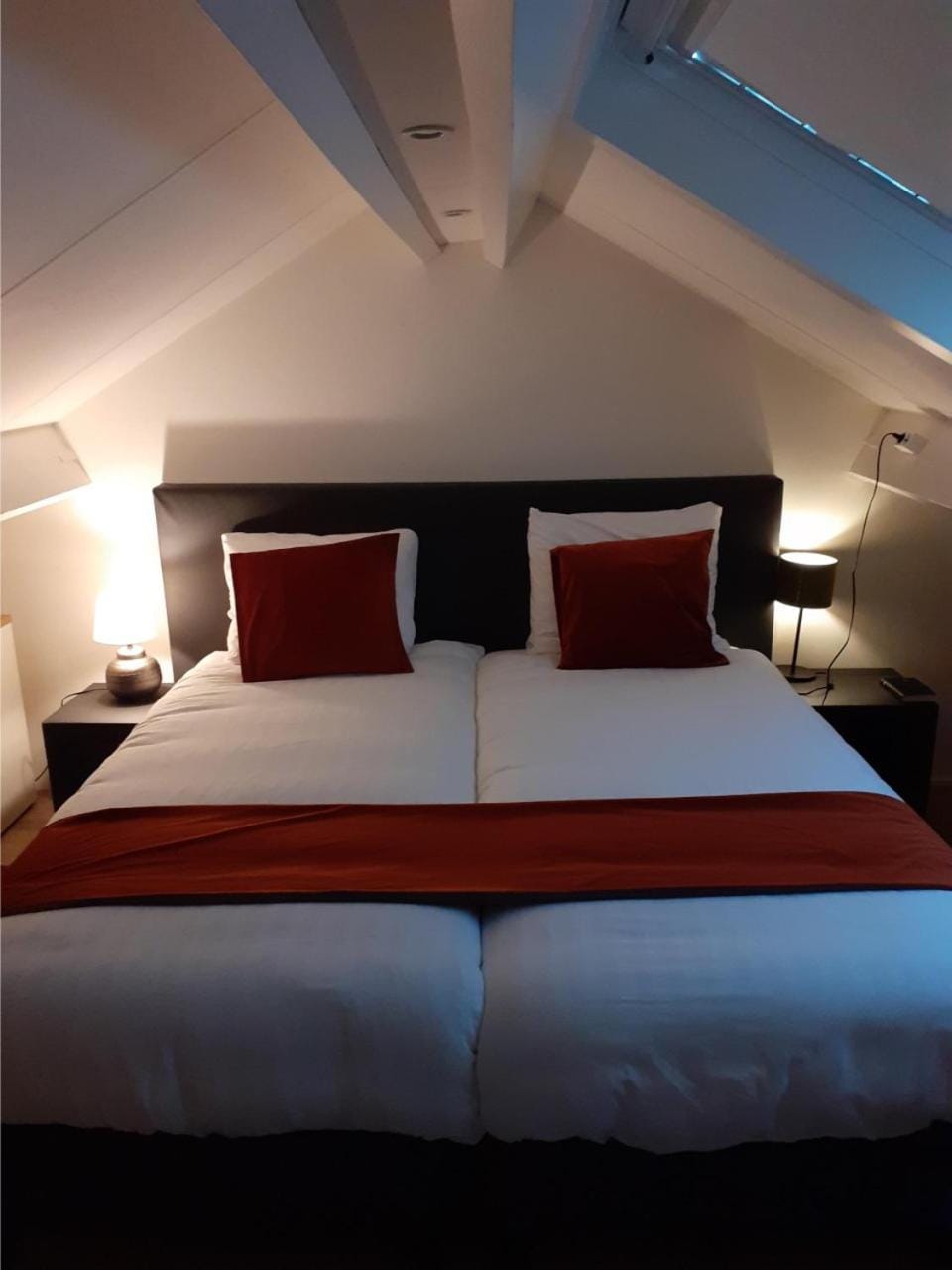 Bedroom, air conditioner