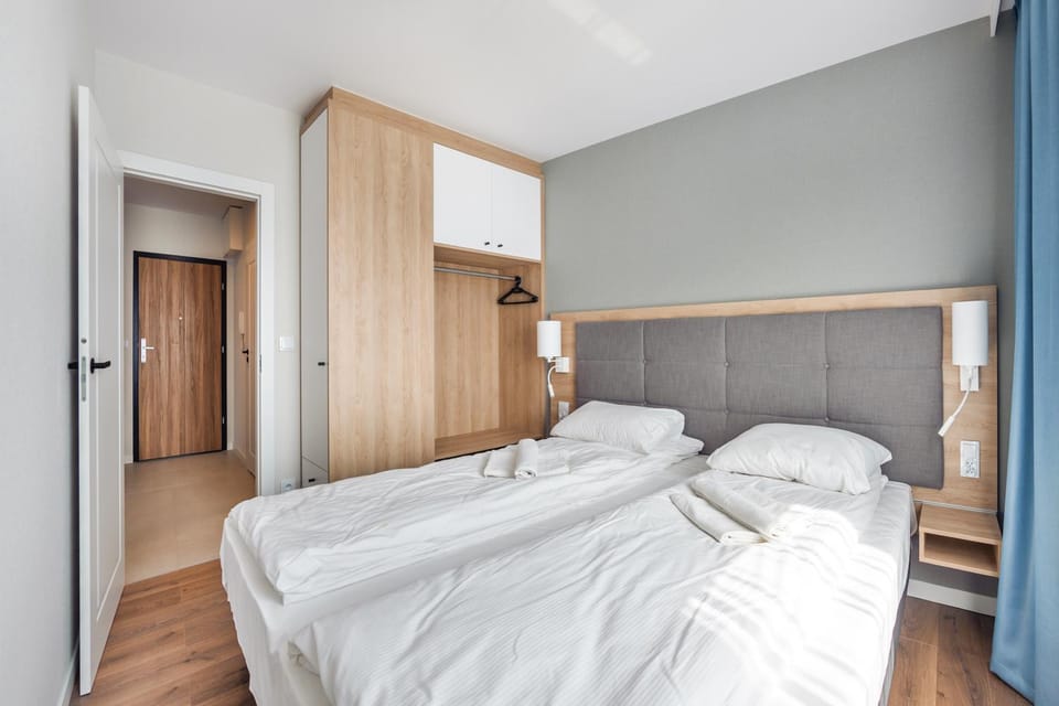 Bed, Bedroom, wardrobe