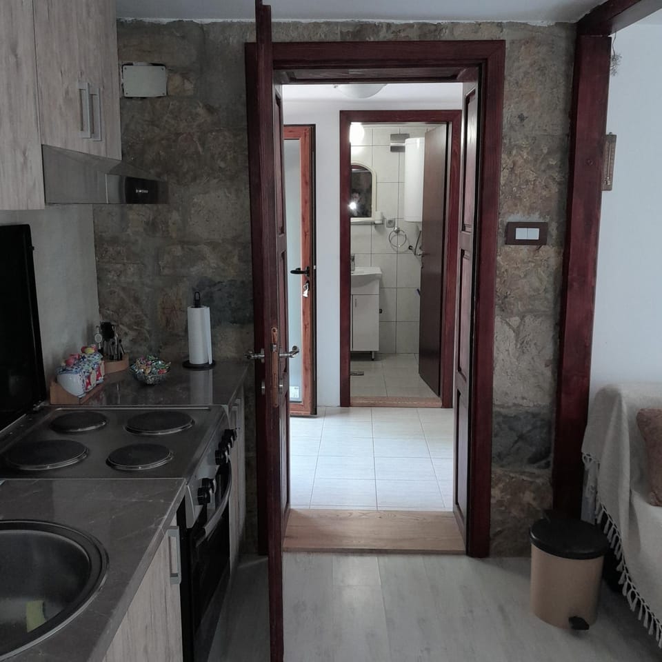 Kitchen or kitchenette, stove