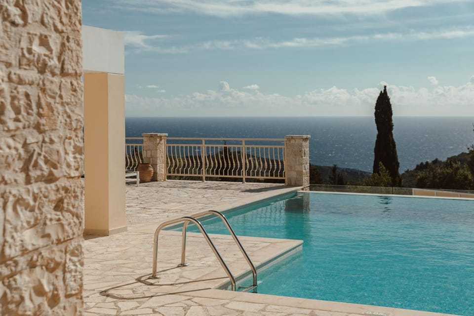 Villa Kyparissi Apartment in Peloponnese, Western Greece and the Ionian