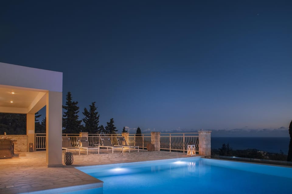 Villa Kyparissi Apartment in Peloponnese, Western Greece and the Ionian