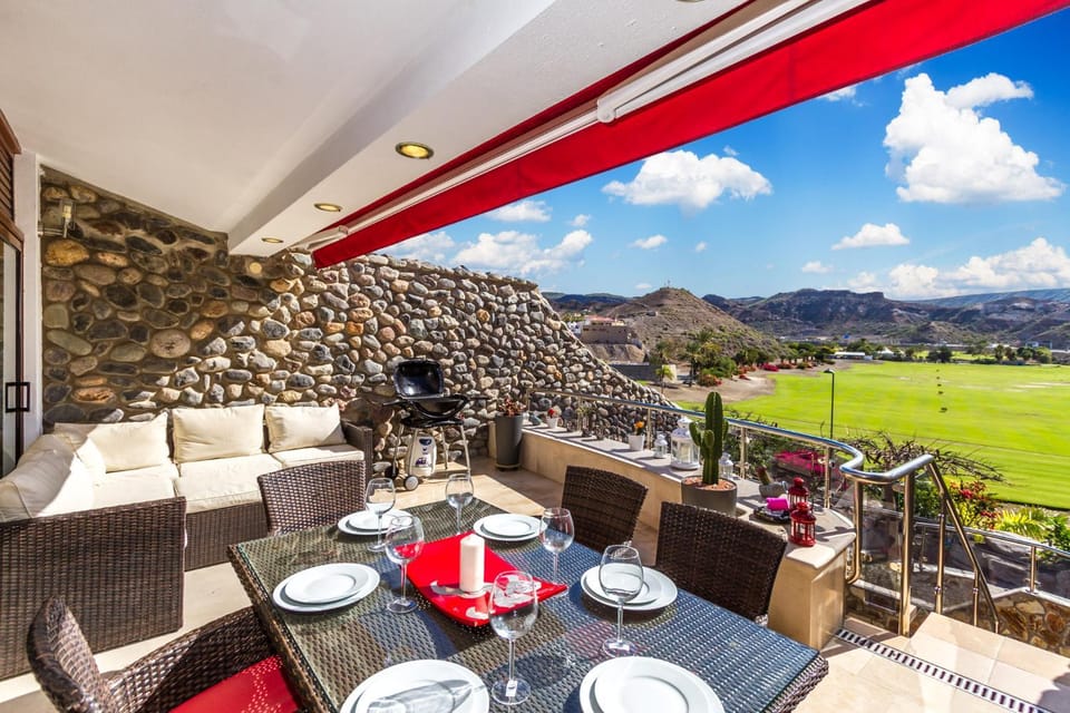 Patio, BBQ facilities, Balcony/Terrace, Seating area, Dining area