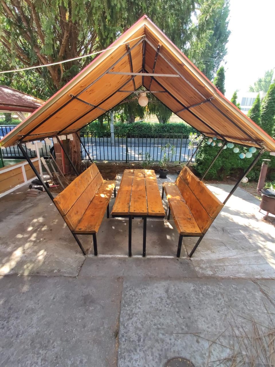 Patio, BBQ facilities