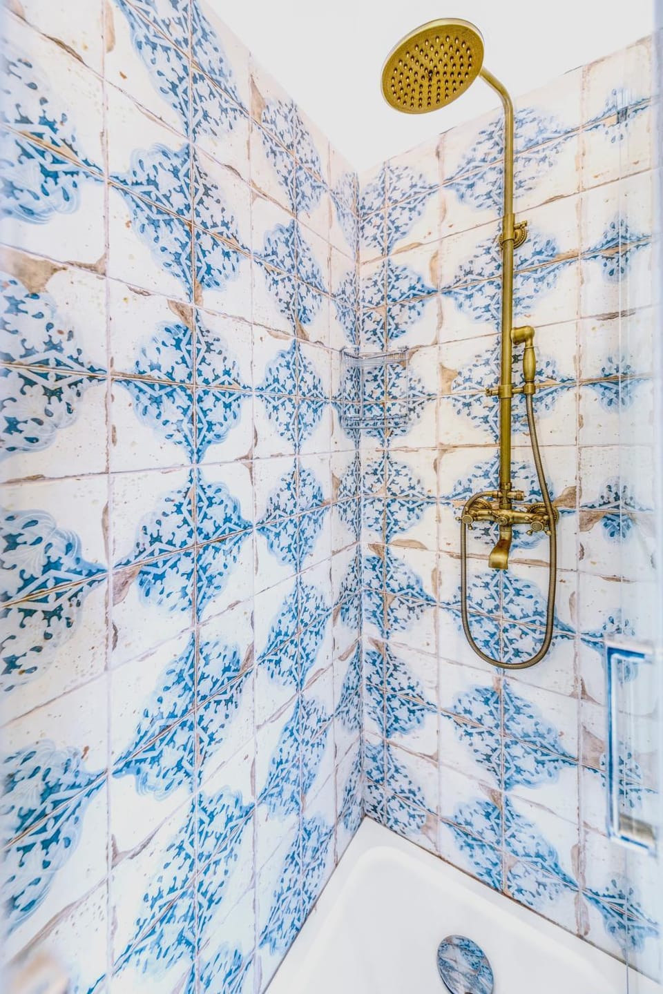 Mosaiko 5 Suites Riad in Faro District