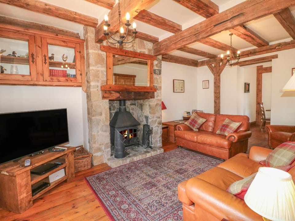 Lees Moor Cottage House in Derbyshire Dales District