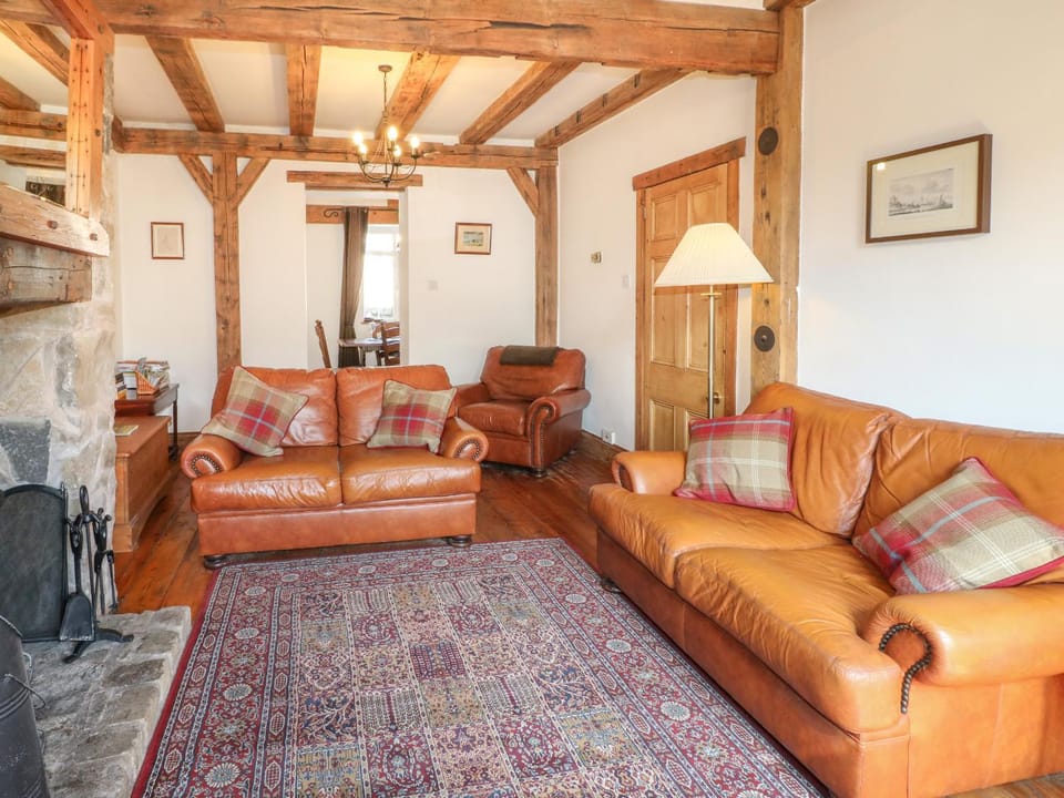 Lees Moor Cottage House in Derbyshire Dales District