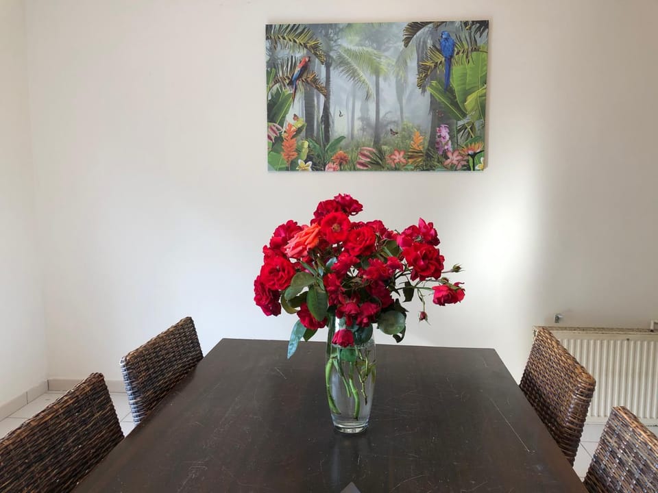 Decorative detail, Dining area