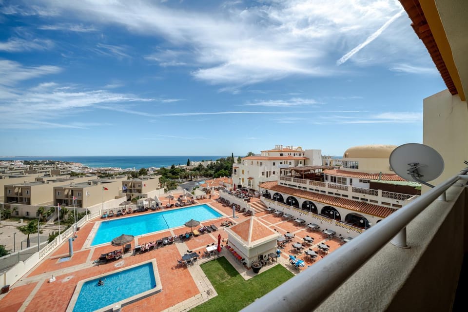 Pool view, Swimming pool
