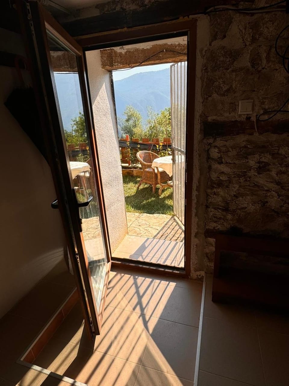 Day, Natural landscape, View (from property/room), Balcony/Terrace, Mountain view