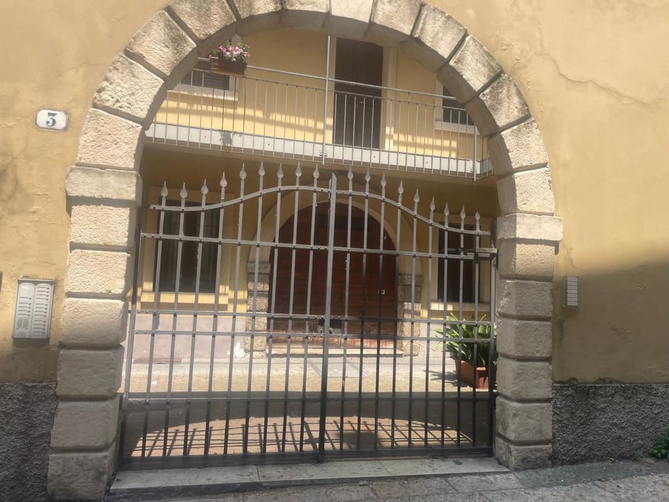 Property building, Facade/entrance, Balcony/Terrace, Quiet street view, Inner courtyard view