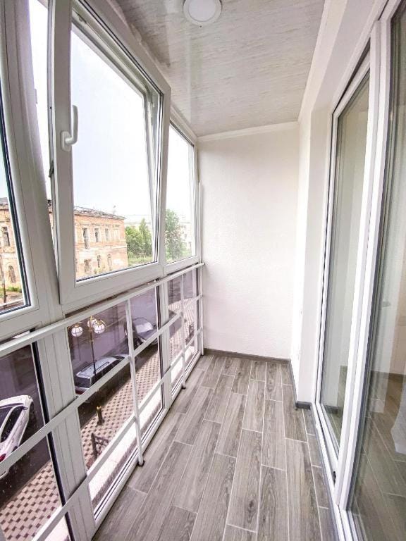 ApartPoltava 2 ОКРЕМІ кімнати, новобудова, ДВА великих ліжка ЦЕНТР, КОРПУСНИЙ САД Apartment in Ukraine